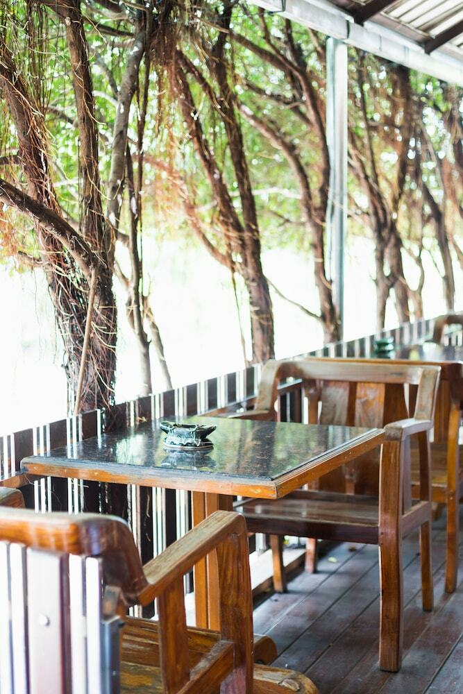Hotel Lert Prasert House