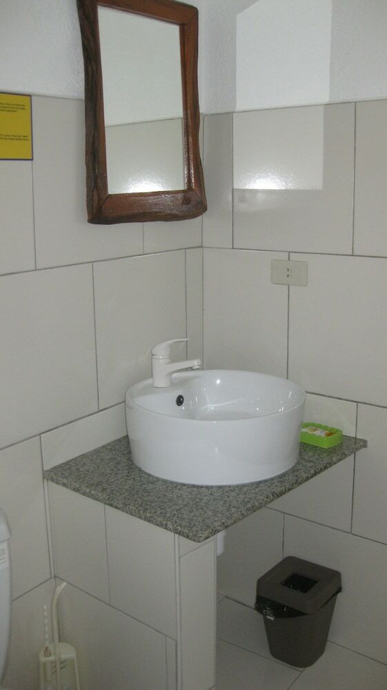 Hotel Alona Gecko Inn