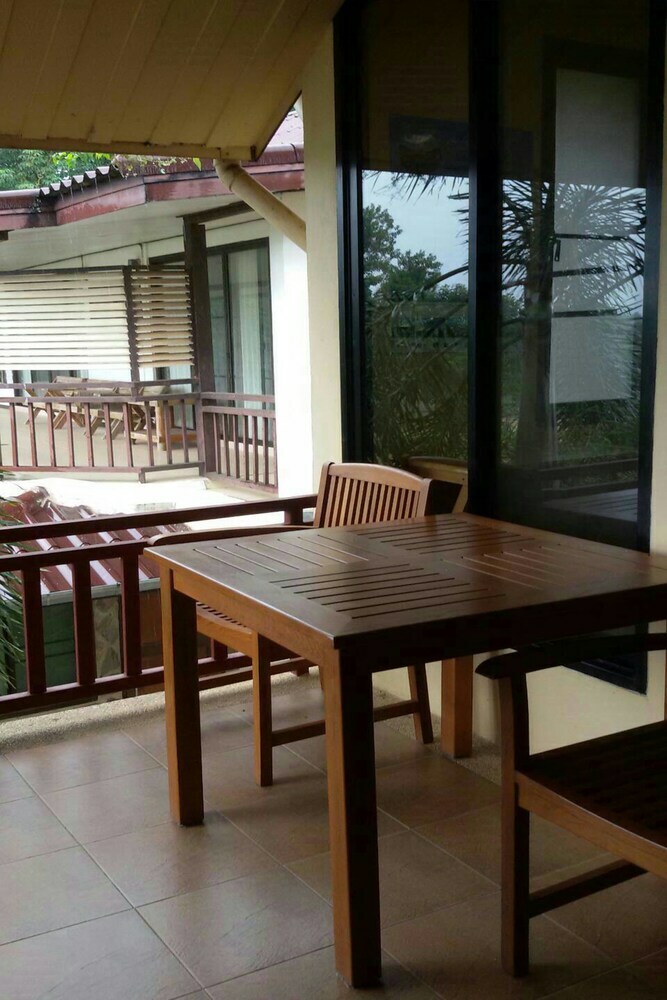 Hotel Krisawan Resort