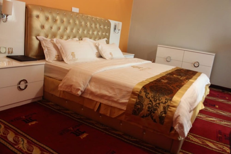 Mbayaville Hotel