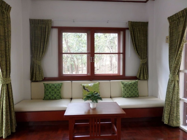 Hotel Sappraiwan Elephant Resort & Sanctuary