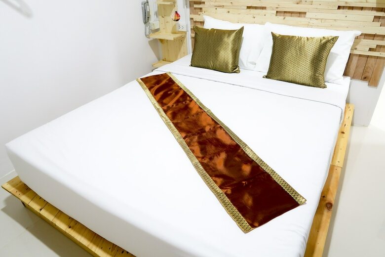 Baan Urt Suratthani Airport Hotel