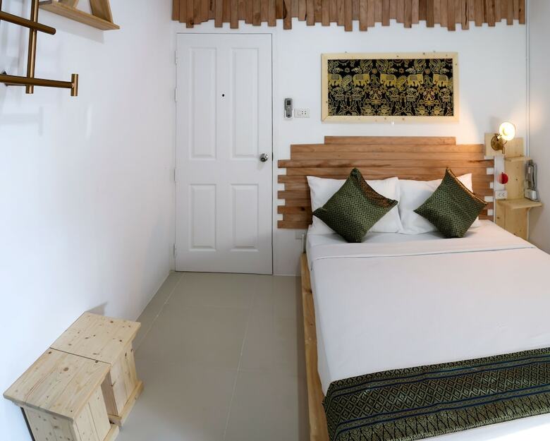 Baan Urt Suratthani Airport Hotel