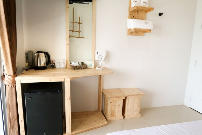 Baan Urt Suratthani Airport Hotel