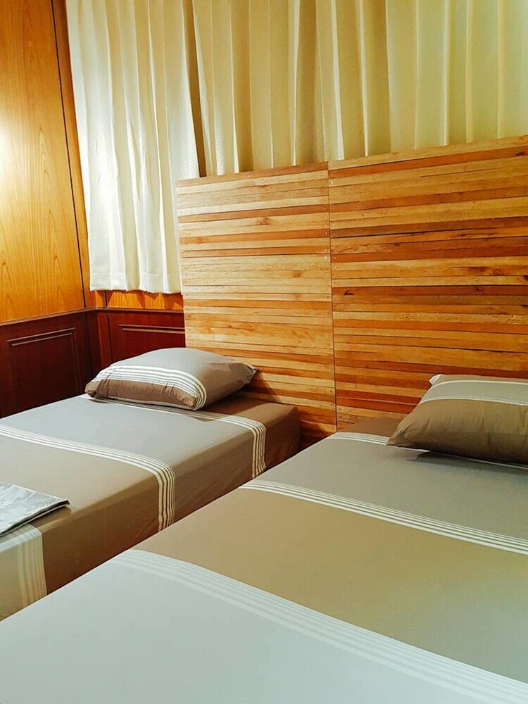 Hotel The Roo Classic Hometel