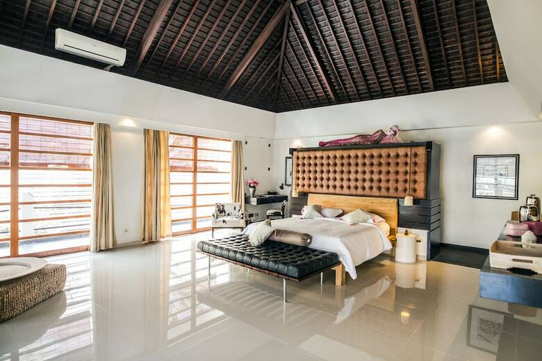 Villa Karishma