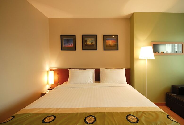 Hotel Bangkok Loft Inn