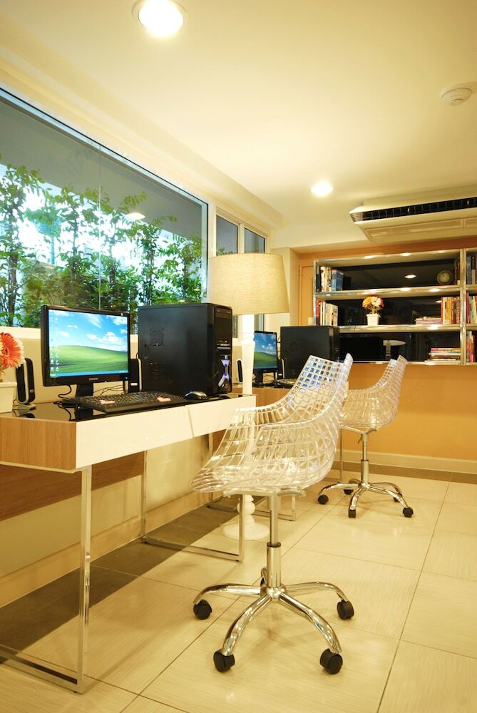 Hotel Bangkok Loft Inn