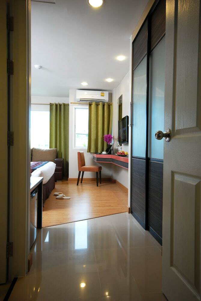 Hotel Bangkok Loft Inn