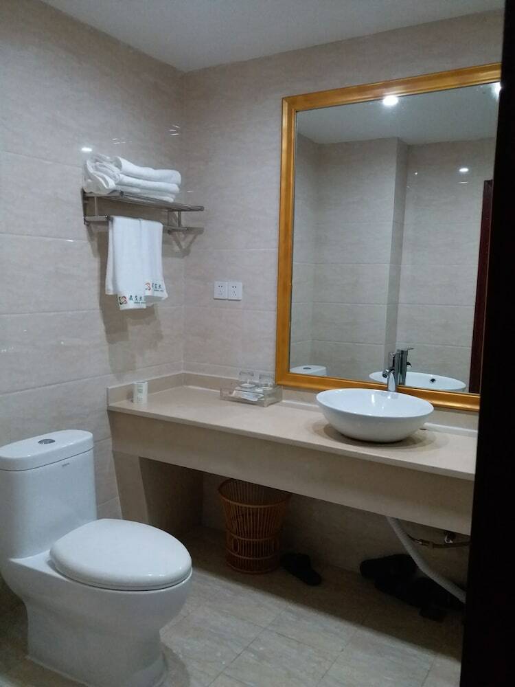 Hukou Jun'an Hotel