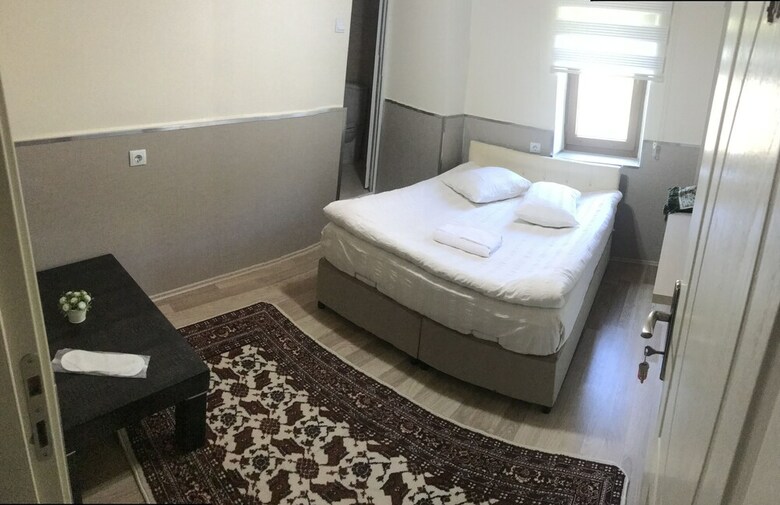Hotel Emiroglu Konak