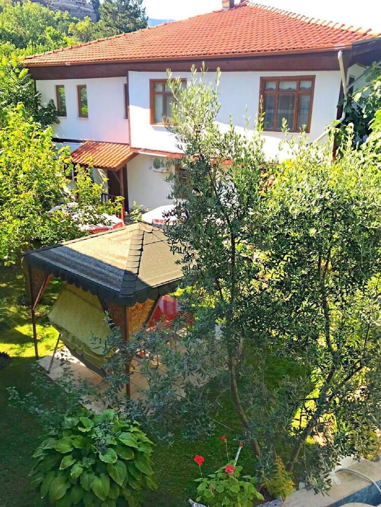 Hotel Emiroglu Konak
