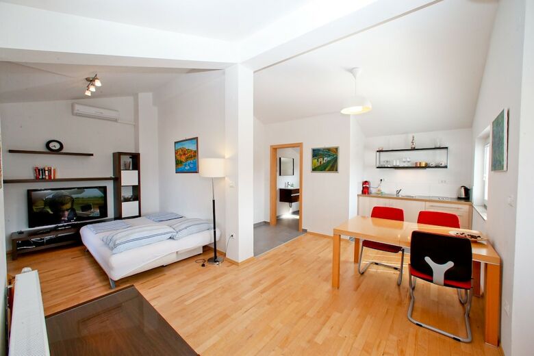 Bc Apartments