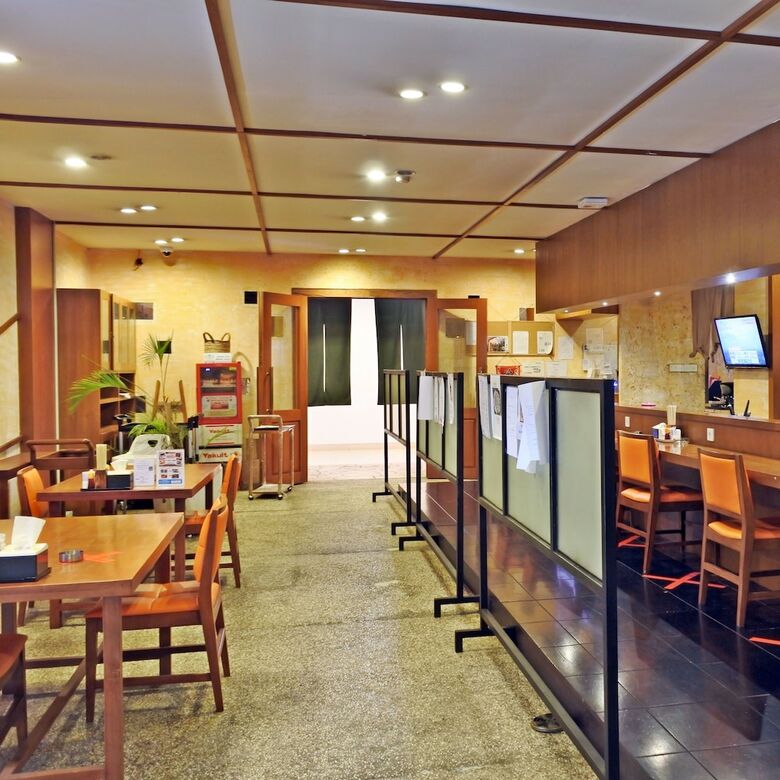 Hotel Sancrest Residence Deltamas