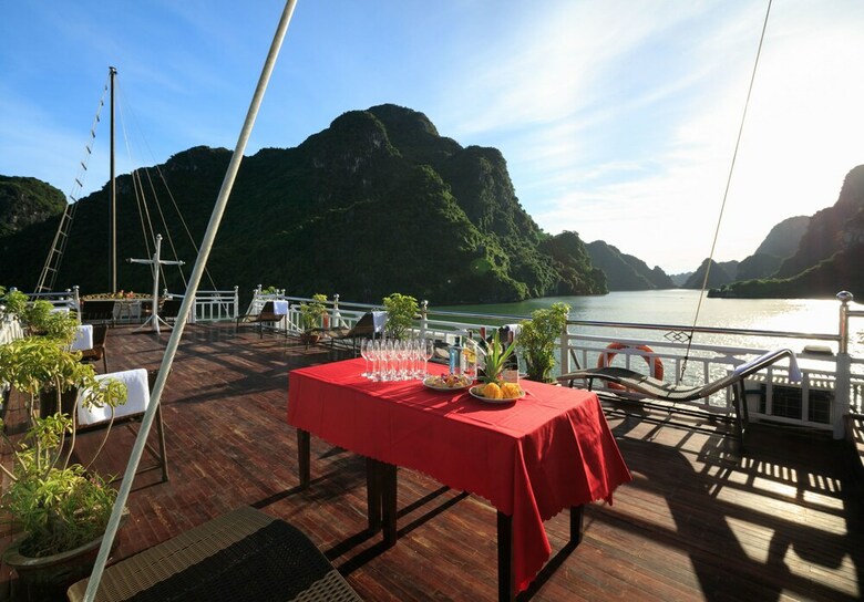 Rosa Boutique Cruise