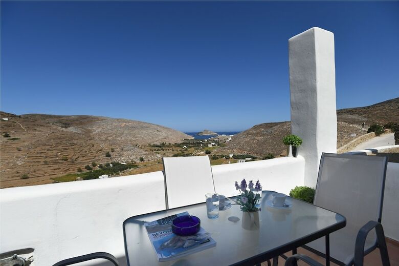Apartamentos Glafki Studios & Suites