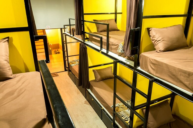 Hostal Iris Hostel