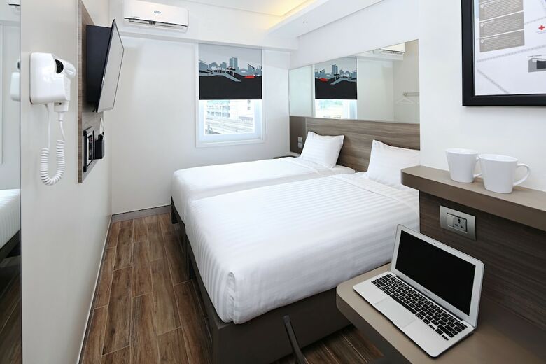 Hotel Red Planet Aurora Boulevard