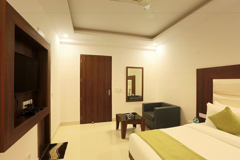 Hotel Arch