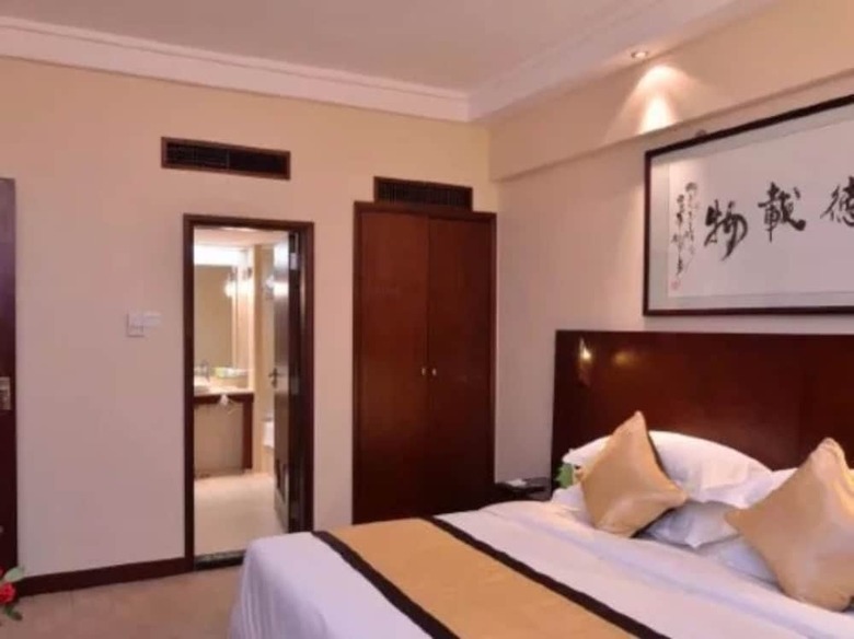 Guang Cai Hotel
