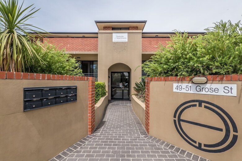 Parkside Apartments