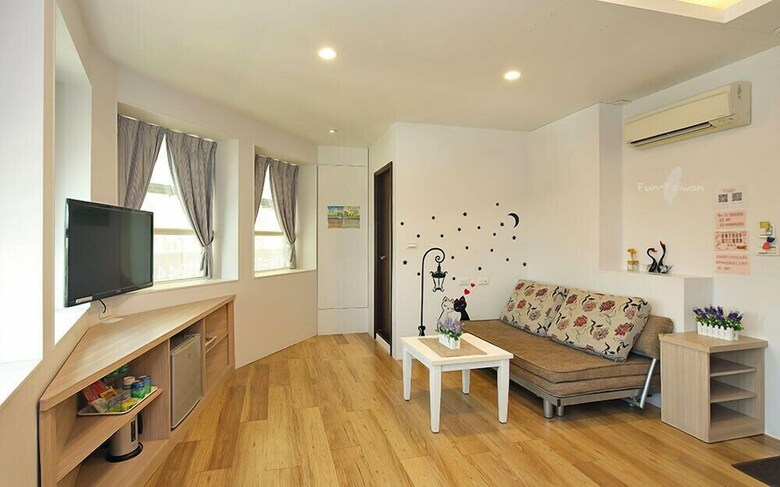 Hotel Honey House B&B
