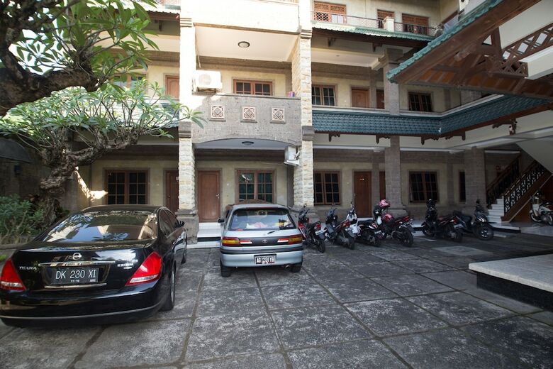 Hotel Green Roof Homestay