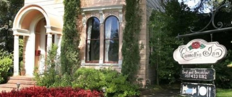 Bed & Breakfast Camellia Inn