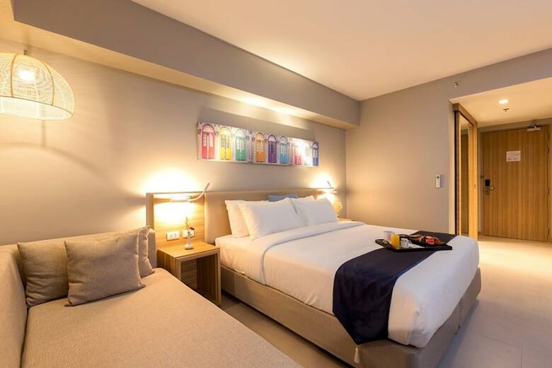 Oakwood Hotel Journeyhub Phuket