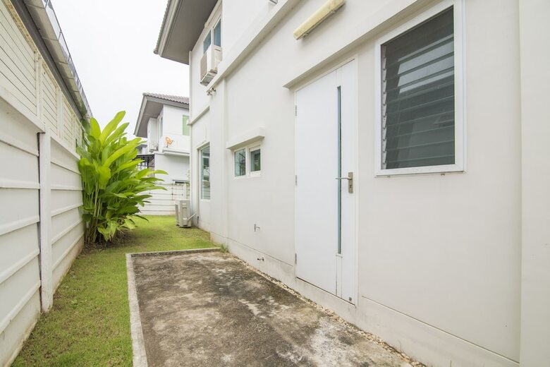 Maximum Land & House Free Wifi Home