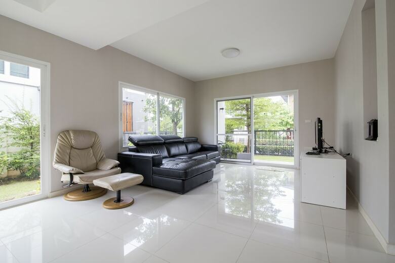 Maximum Land & House Free Wifi Home