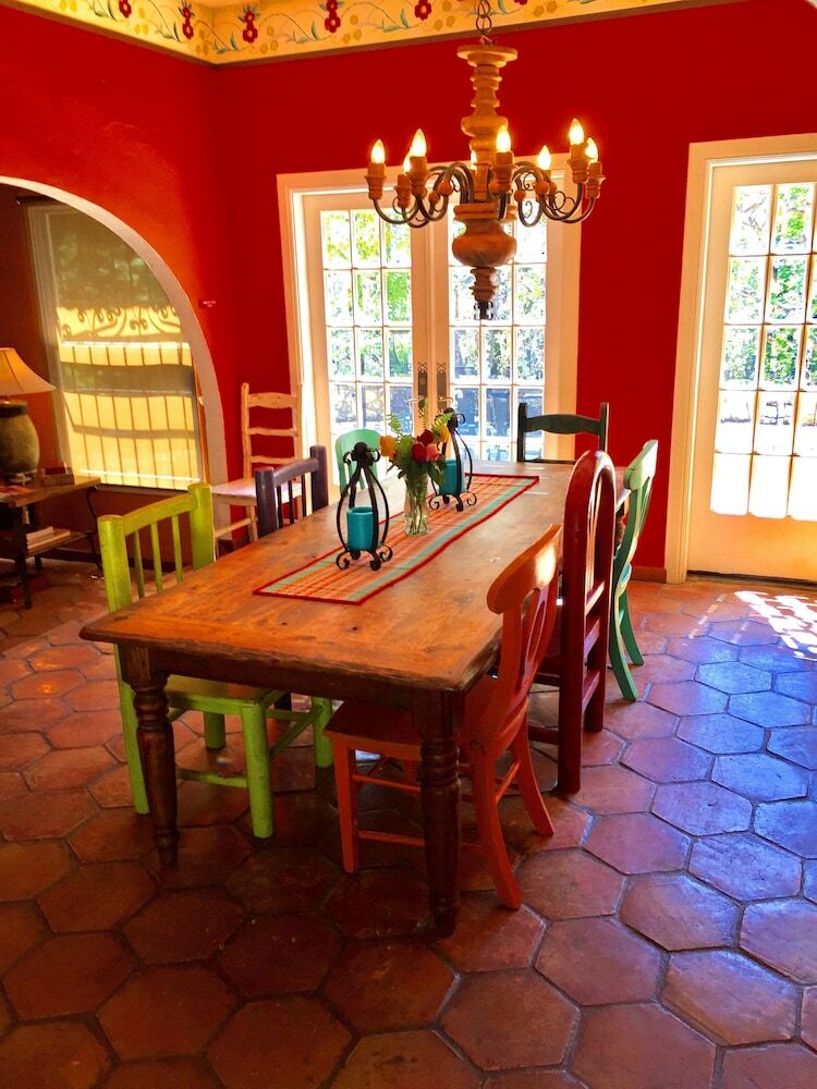 Bed & Breakfast Escondida Resort & Spa