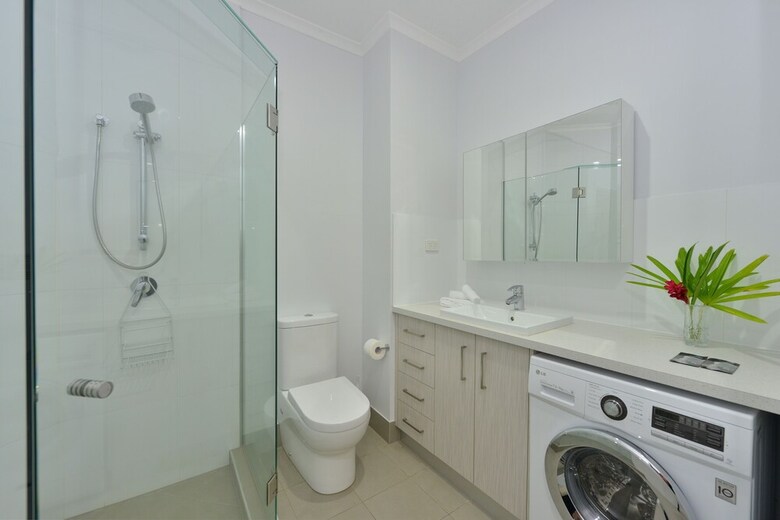 Apartamentos On The Beach 321