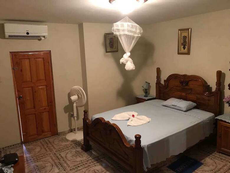 Hotel Marcie Guesthouse H�tel And Restaurant