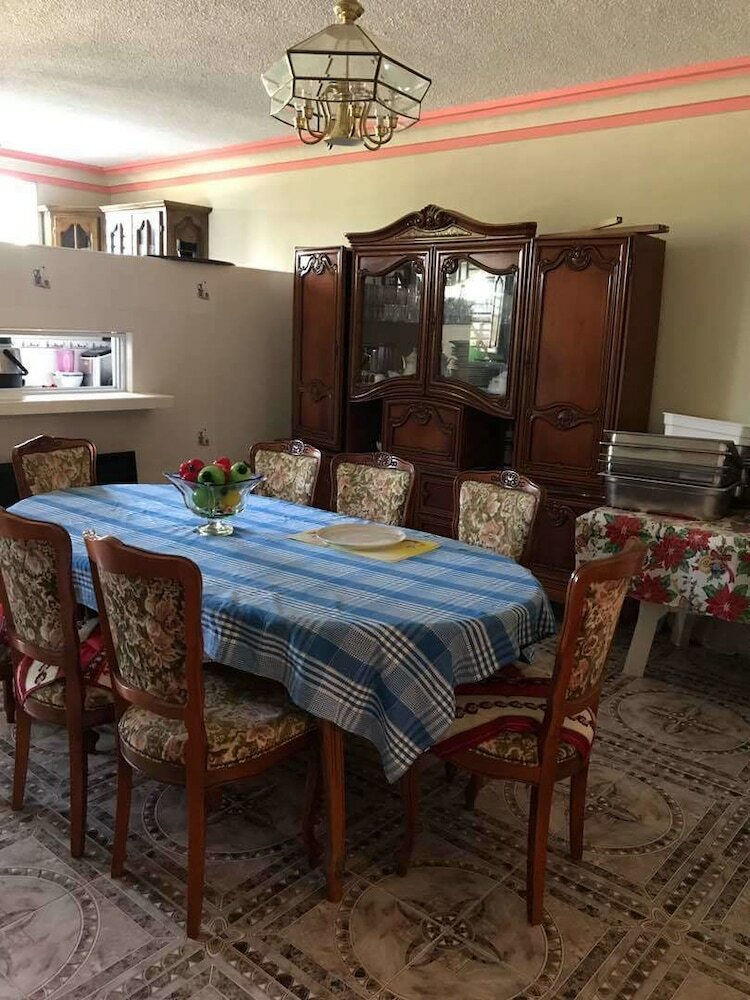 Hotel Marcie Guesthouse H�tel And Restaurant