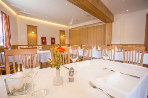 Hostal Landhotel Sch�ll