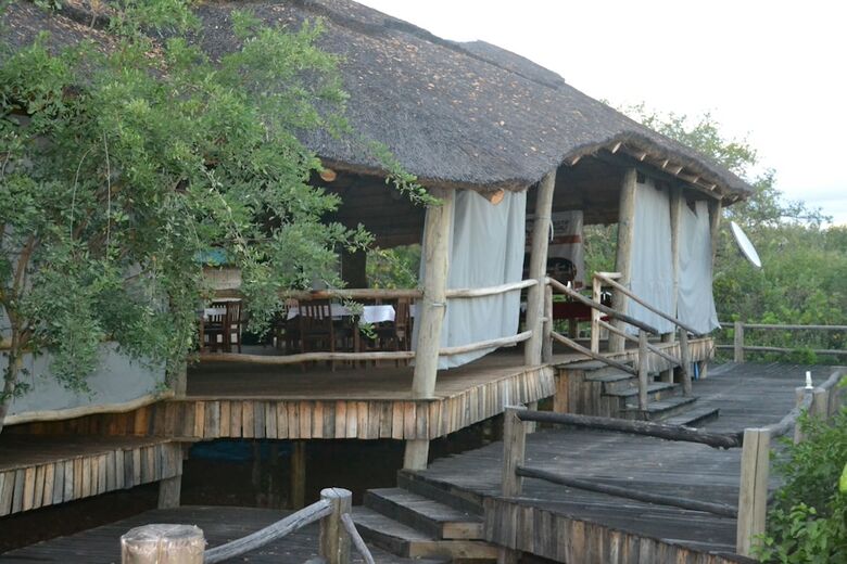 Posada Mabata Makali Lodge & Campsite