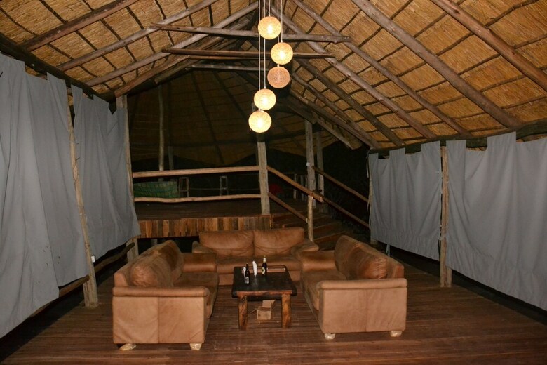 Posada Mabata Makali Lodge & Campsite