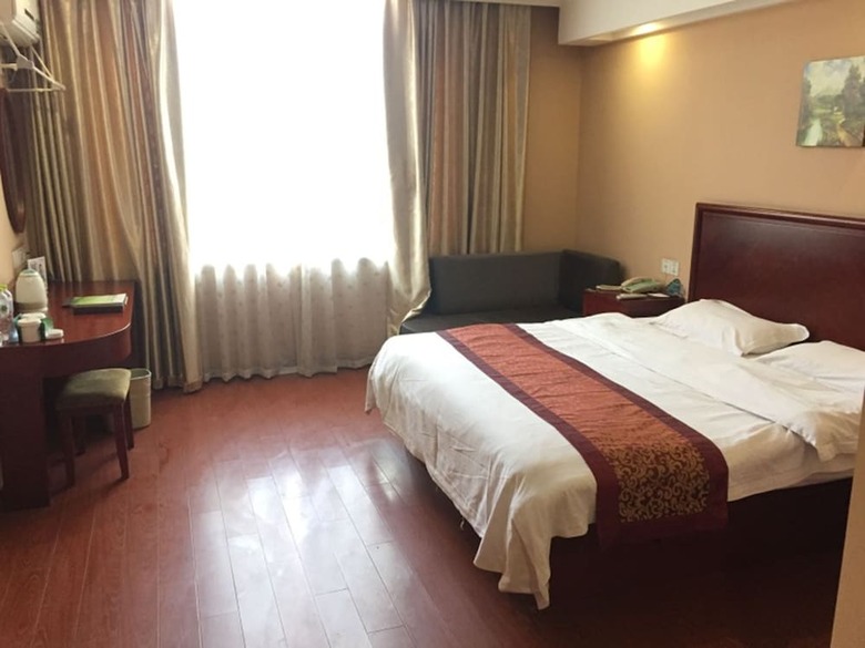 Greentree Inn Zhenjiang Nanmenwai Street Shell Hotel