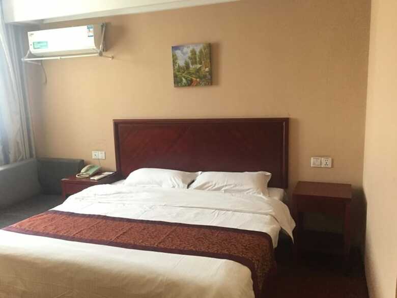 Greentree Inn Zhenjiang Nanmenwai Street Shell Hotel