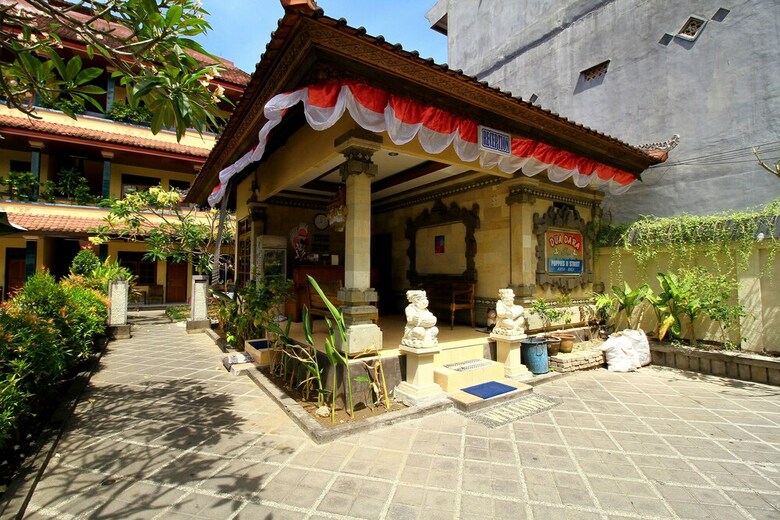 Hotel Dua Dara Inn Kuta