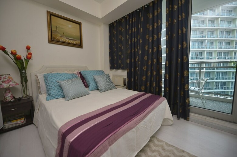 Positano Tower Azure Beach Resort