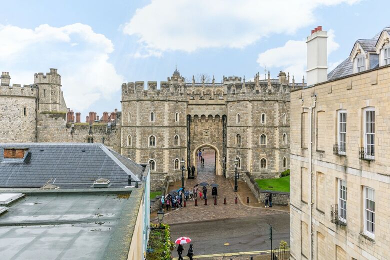Apartamentos Windsor Castle Townhouse