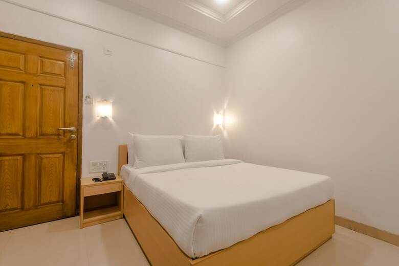 Hotel Oyo Flagship 572 Santacruz West