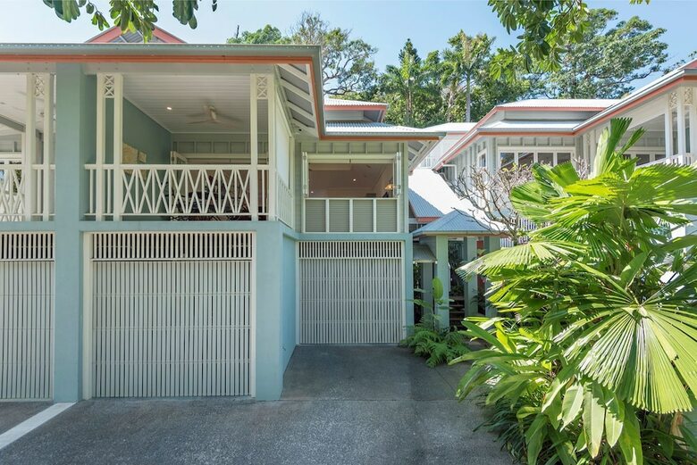 Villa Latitude 16 On Grant St