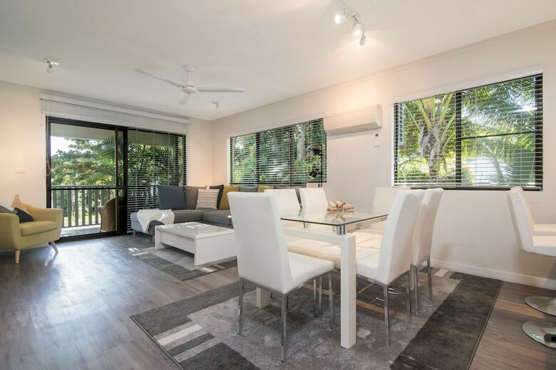 Tropical Reef Apartments Port Douglas