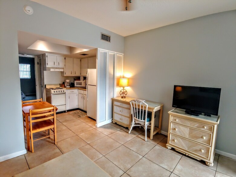 Apartamento Hideaway Waterfront Resort & Hotel