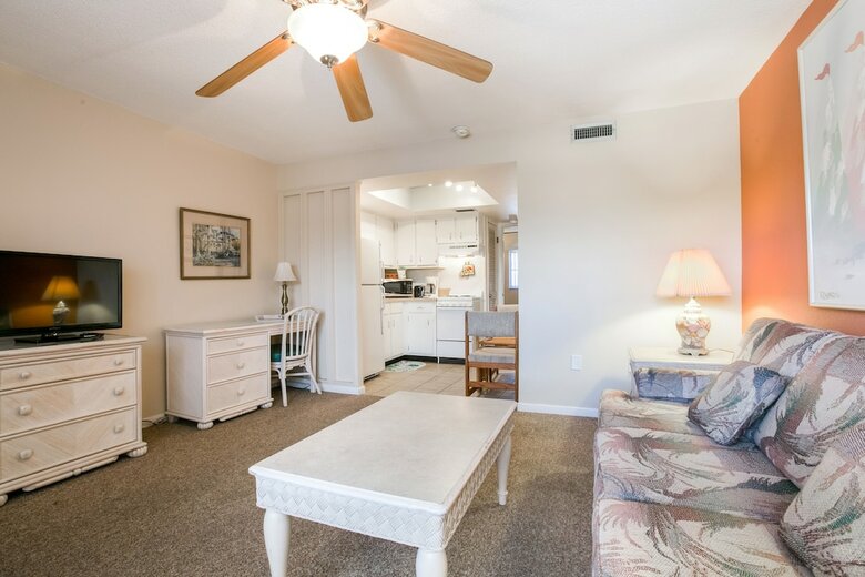 Apartamento Hideaway Waterfront Resort & Hotel