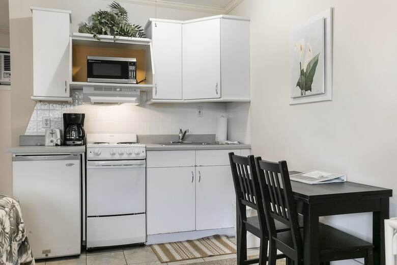 Apartamento Hideaway Waterfront Resort & Hotel