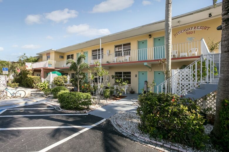 Apartamento Hideaway Waterfront Resort & Hotel